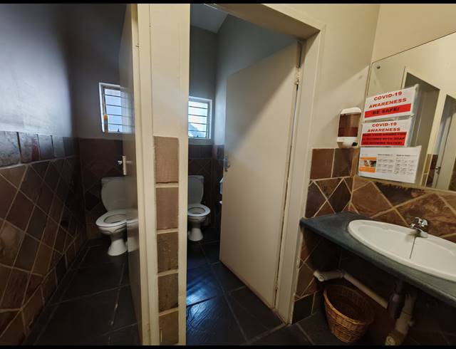 1,047M² WAREHOUSE FOR SALE IN ORMONDE